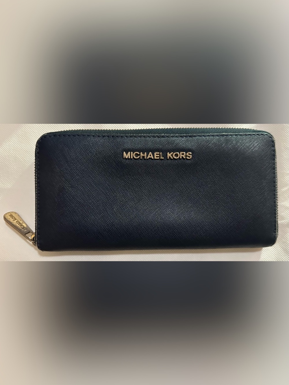 Michael Kors Black Saffiano Zip Around Wallet with Gold Logo - Picture 4 of 7